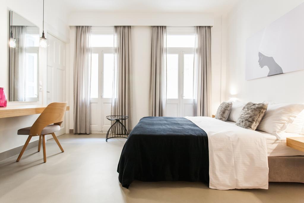 Monk Suites By Mlt At Ermou Atenas Exterior foto