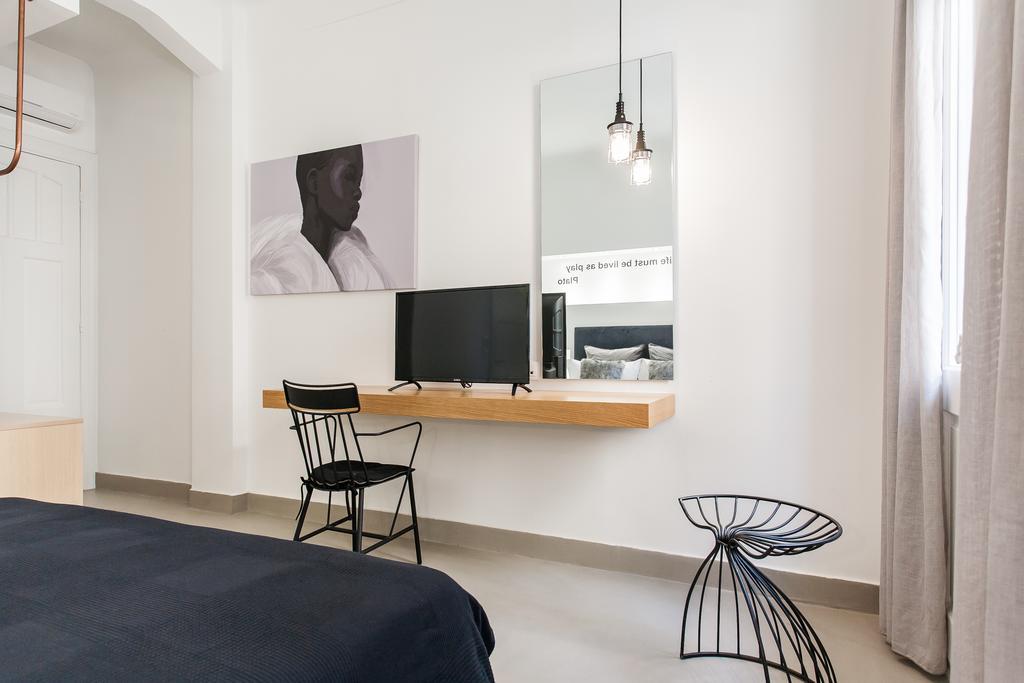 Monk Suites By Mlt At Ermou Atenas Exterior foto